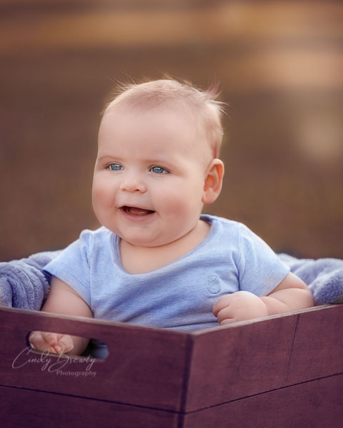 Family photos of smiling baby 01