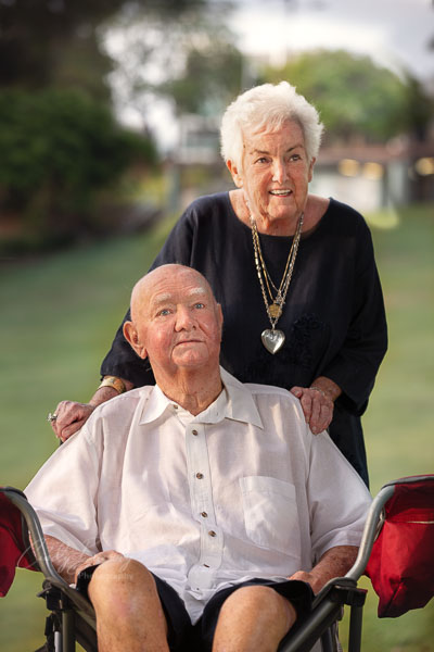 family photo of elderly grandparents 1